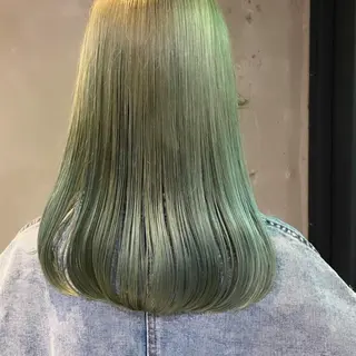 ミディアム カラー カジュアルを女っぽく 𝗮𝘆𝗮𝗰𝗼のヘアスタイル