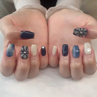 ネイル 💎🐰 saki. m 🐰💎のネイルデザイン