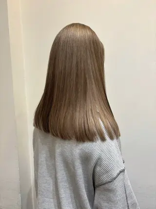 セミロング カラー CIECA . COCOROのヘアスタイル