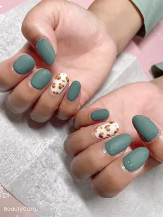 ショート ネイル 《LB》ラブリエ Nail&eyeのマツエク・マツパデザイン