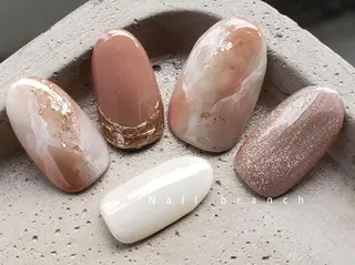 ミディアム カラー パーマ ヘアアレンジ メンズ キッズ マツエク・マツパ ネイル アイブロウ Nail branchのネイルデザイン