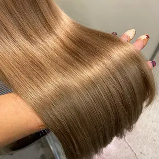 ロング カラー 惣木 菜穂のヘアスタイル