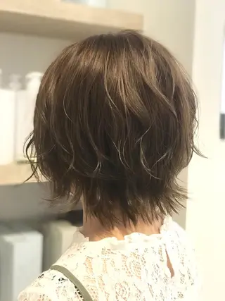 ショート カラー 由比藤理子 ブリーチカラー🌈のヘアスタイル