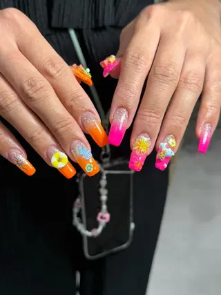 ネイル neouv所属・NEOUV_ mikuのネイルデザイン