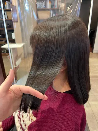 ミディアム カラー ekolu所属・髪質改善･縮毛矯正 特化･ユウシンのヘアスタイル