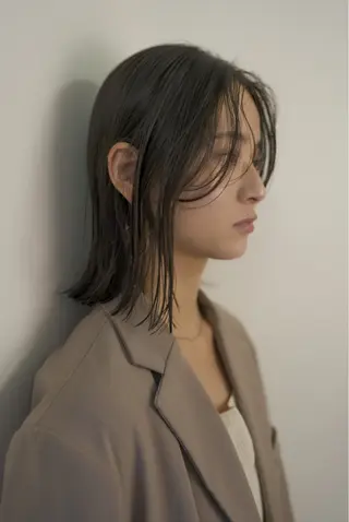 ミディアム THE DAY所属・AKI HASHIMOTOのヘアスタイル