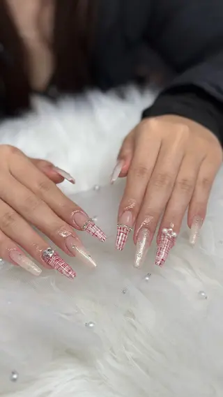 ネイル ANELA ANNAのネイルデザイン