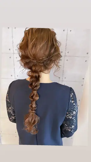 ロング ヘアアレンジ 山田 由貴のヘアスタイル
