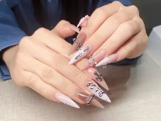 ネイル Momo チップ長さ出し専門店のネイルデザイン