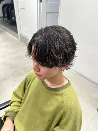 パーマ メンズ 深谷 侑亮のヘアスタイル