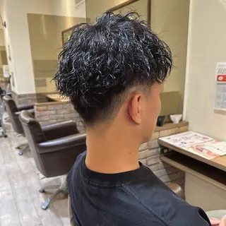 パーマ メンズ Happiness CLOVER八木店所属・石井 陽海のヘアスタイル