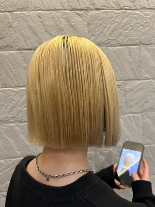 ショート カラー IVERA二刀流⚔️ 横野圭⚔️のヘアスタイル