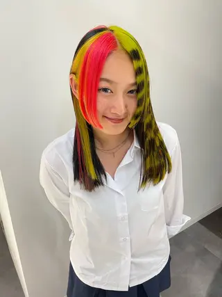 セミロング カラー 佐野 えり奈のヘアスタイル