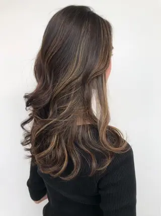 ロング カラー ヘアアレンジ HairSignature所属・ブリーチ指名神戸 No.1美容師RENのヘアスタイル