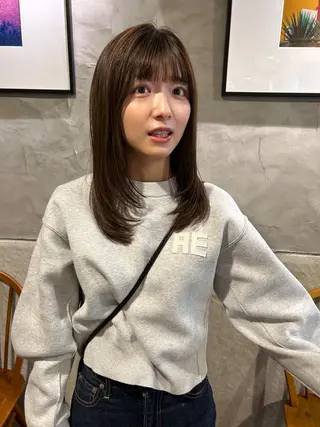 ロング カラー さの あやねのヘアスタイル