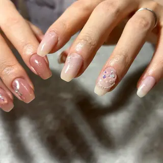 ネイル Elio所属・Elio 国泰寺のネイルデザイン