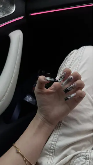 ネイル LuLu Nail Salon 関内所属・LuLu nail Janeyのネイルデザイン