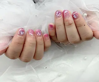 ネイル VIERU YURIのネイルデザイン