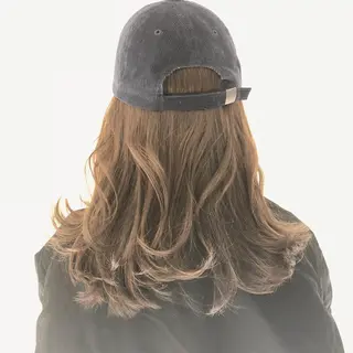 セミロング カラー 松佐 ゆかりのヘアスタイル