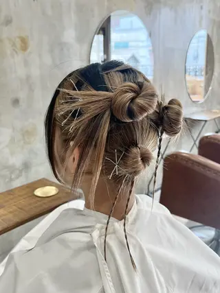 ミディアム Noele hair atelier(ノエルヘアアトリエ)所属・北上ゆい/個性派/ ナチュラルアレンジのヘアスタイル