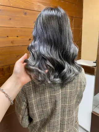 ミディアム カラー パーマ ヘアアレンジ HAIRSALONLOOP所属・川上 麻梨阿のヘアスタイル