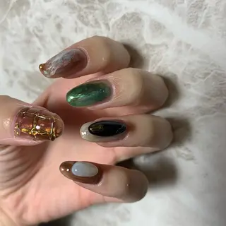 ネイル repos~ルポ~所属・里見 麗のネイルデザイン