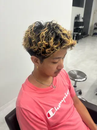 パーマ メンズ ニュアンス/フェザー /ウルフ/伶馬のヘアスタイル