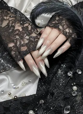 ネイル 24時間営業 UNABOMBAのネイルデザイン