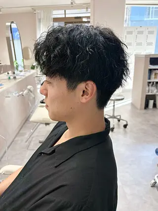 パーマ メンズ 増渕 駿介のヘアスタイル