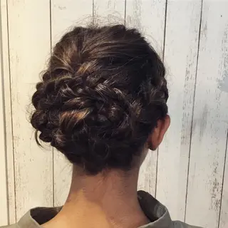 ヘアアレンジ embrace エンブレイスのヘアスタイル