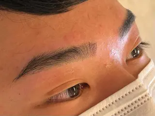 メンズ アイブロウ HARUHARU hinano *のマツエク・マツパデザイン