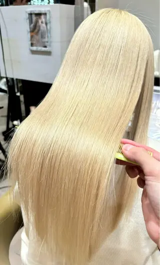 ロング わだ まゆのヘアスタイル