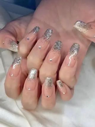 ネイル マツエク・マツパ アイブロウ Nail&eye Belire 新宿のネイルデザイン