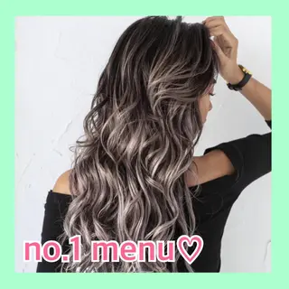 ロング カラー オリーブ/アッシュ やわらか透明感カラーのヘアスタイル