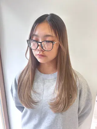 ロング レイヤーカット🐺 hina🩶のヘアスタイル