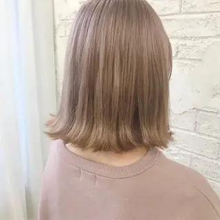 ミディアム カラー オリーブ/アッシュ やわらか透明感カラーのヘアスタイル