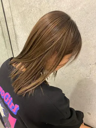 ミディアム カラー Miku /ブリーチ/ボブのヘアスタイル