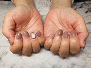 ネイル スパイラル牛川通店所属・花木 ひかりのネイルデザイン