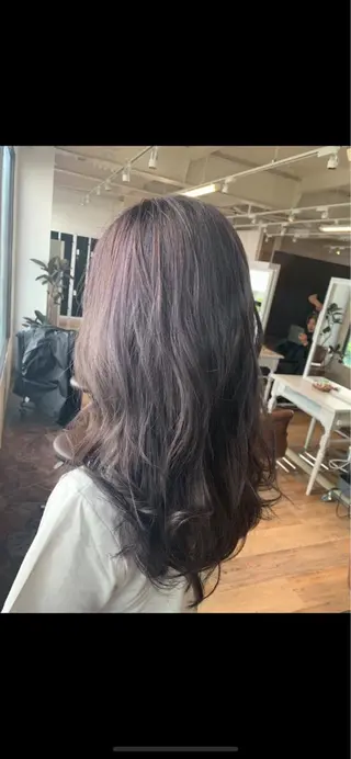 ロング カラー アンソニー ショウゴのヘアスタイル