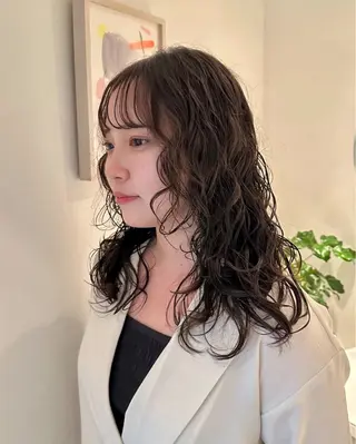 セミロング パーマ 磯　亜由香🌼 ブリーチ/ボブカットのヘアスタイル