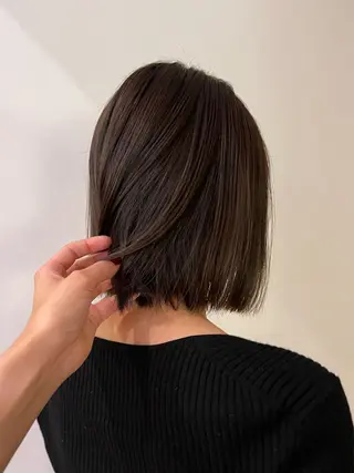 ショート カラー 🫧うる艶レイヤー /グレージュ🪐リサのヘアスタイル