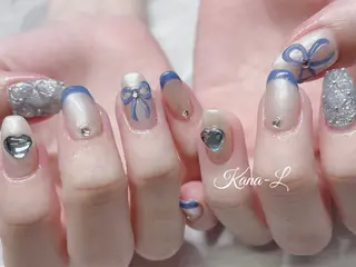 ネイル 芦辺 香奈のネイルデザイン