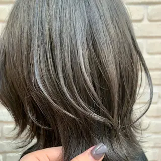 ミディアム カラー hozumi bilanciaのヘアスタイル