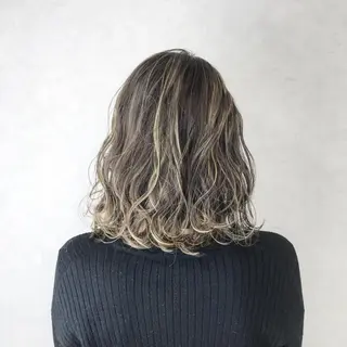 ミディアム TATSUYA アートディレクターのヘアスタイル