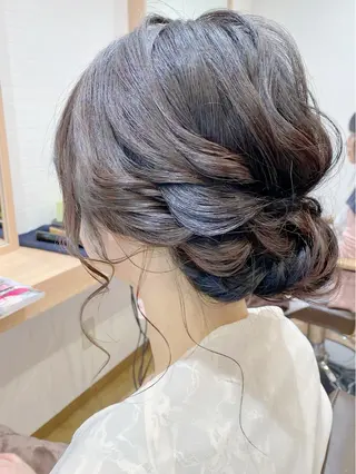 ヘアアレンジ GRANLUSSO 〜グランルッソ駅前店所属・木口 嘉美のヘアスタイル