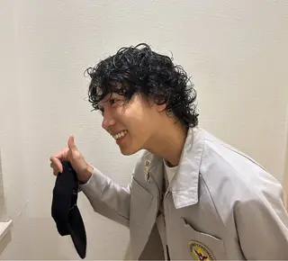 パーマ フジイ トワのヘアスタイル