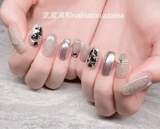 ネイル R inのネイルデザイン