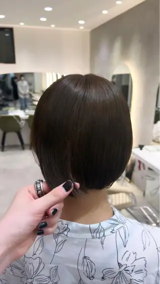 ショート カラー 宮嶋 蓮のヘアスタイル