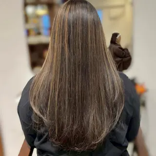 ロング 坂本 璃里杏のヘアスタイル