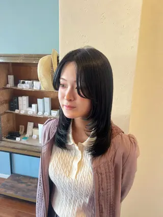 ミディアム レディース特化 ナチュラル☘︎︎芹七のヘアスタイル
